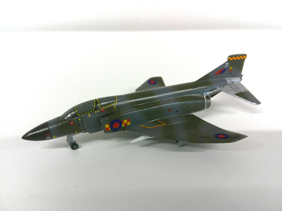 SF1003 | Skyfame Models 1:200 | McDonnell Douglas F-4 Phantom FGR.2 XV415, 92 Sqn RAF