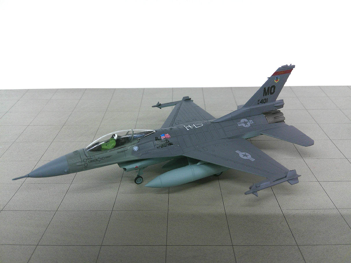 14+007 | 14+ Models 1:100 plastic | General Dynamics F-16C 91_401 MO US Air Force
