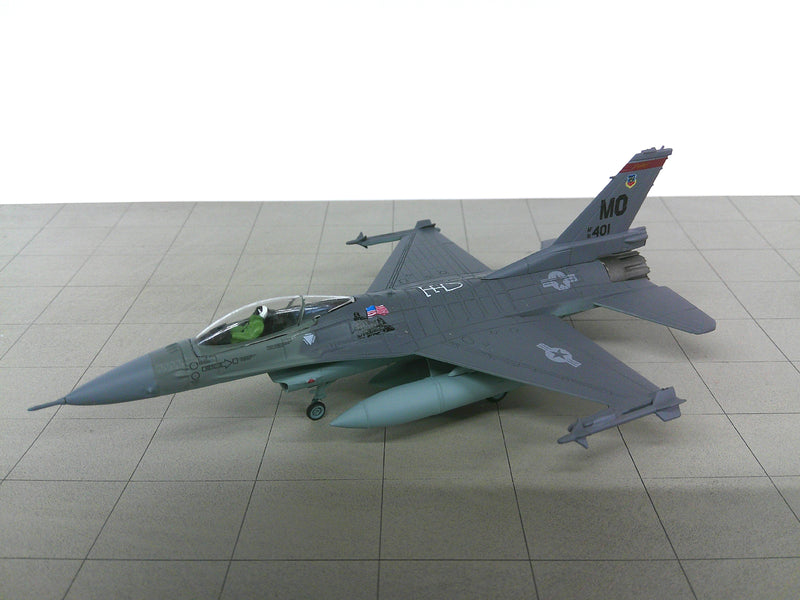 14+007 | 14+ Models 1:100 plastic | General Dynamics F-16C 91_401 MO US Air Force