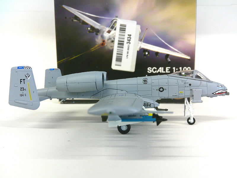LPN WE 084373434 | Unknown Manufacturer 1:100 | Fairchild A-10 Thunderbolt II USAF **PRE OWNED**