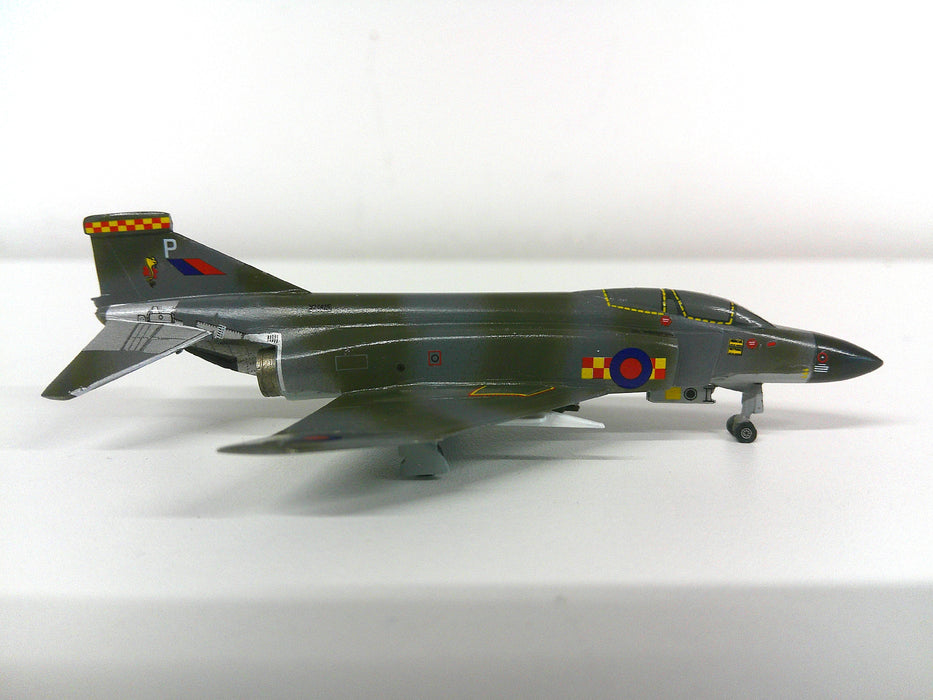 SF1003 | Skyfame Models 1:200 | McDonnell Douglas F-4 Phantom FGR.2 XV415, 92 Sqn RAF