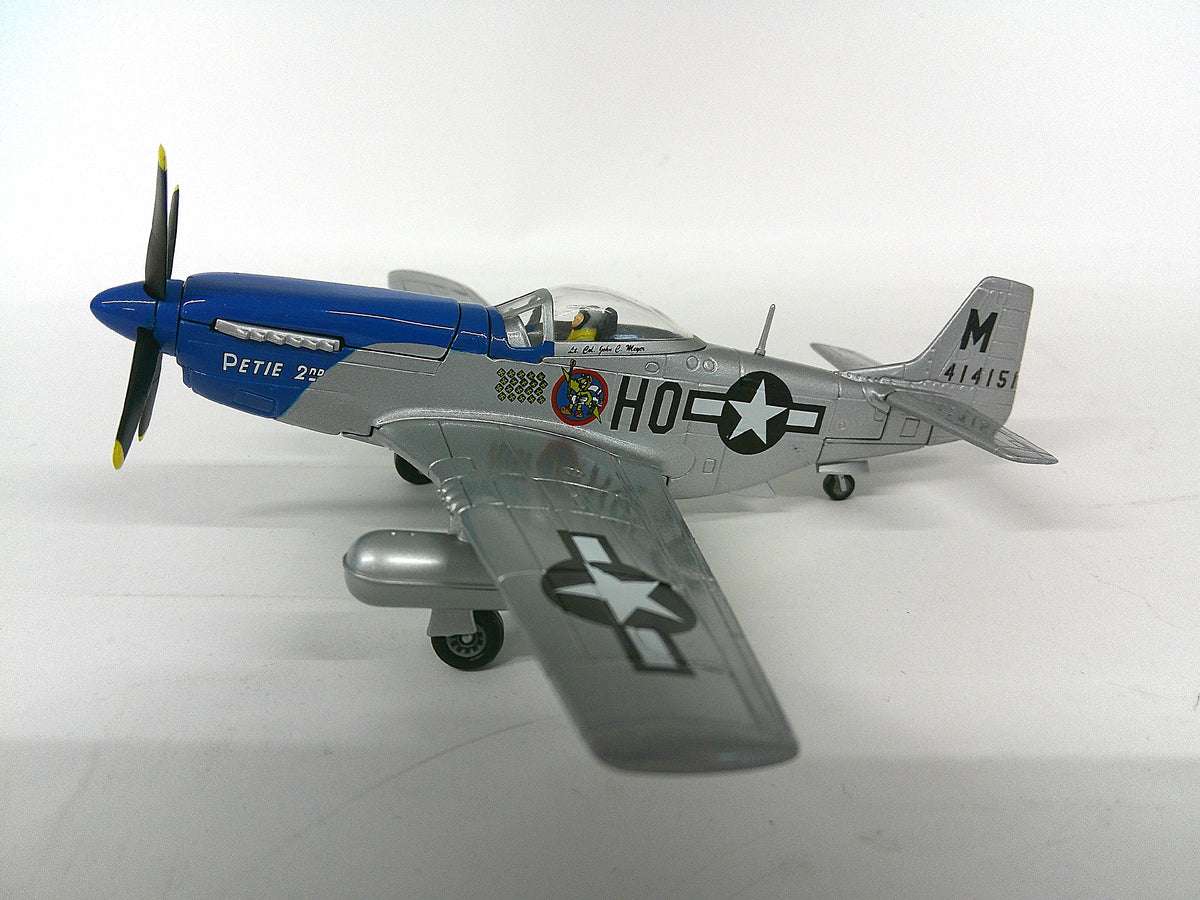 AA32204 | Corgi 1:72 scale | North American P-51D Mustang USAAF **Pre Owned**