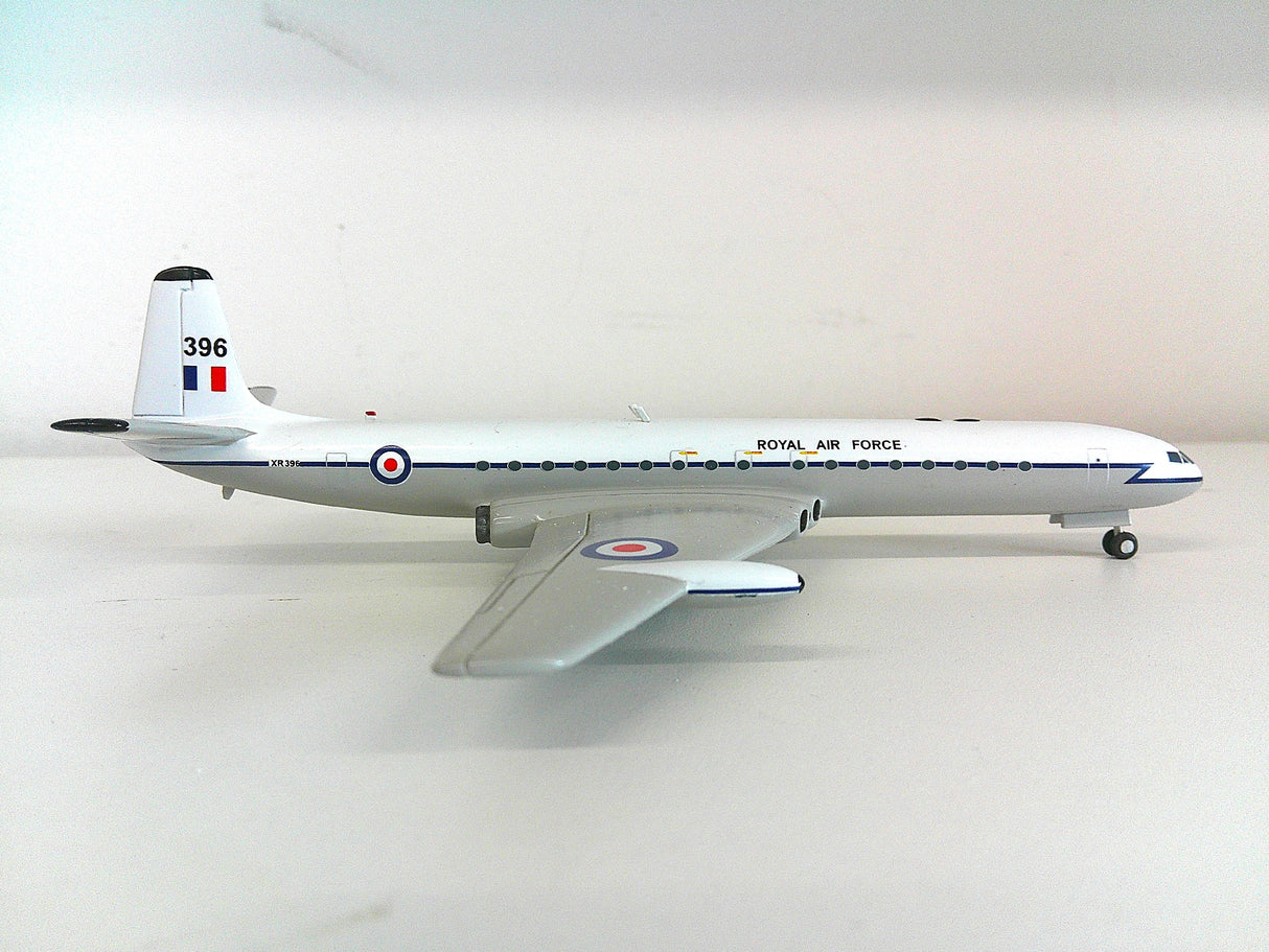SC-XR396 | Sky Classics 1:200 | Comet C.4 Royal Air Force XR396 **Pre Owned**