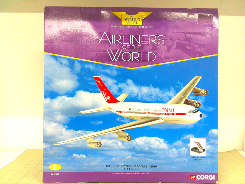 AA32909 | Corgi 1:144 | Boeing 707-300 VH-EBO Qantas 'V-Jet' **PRE OWNED**