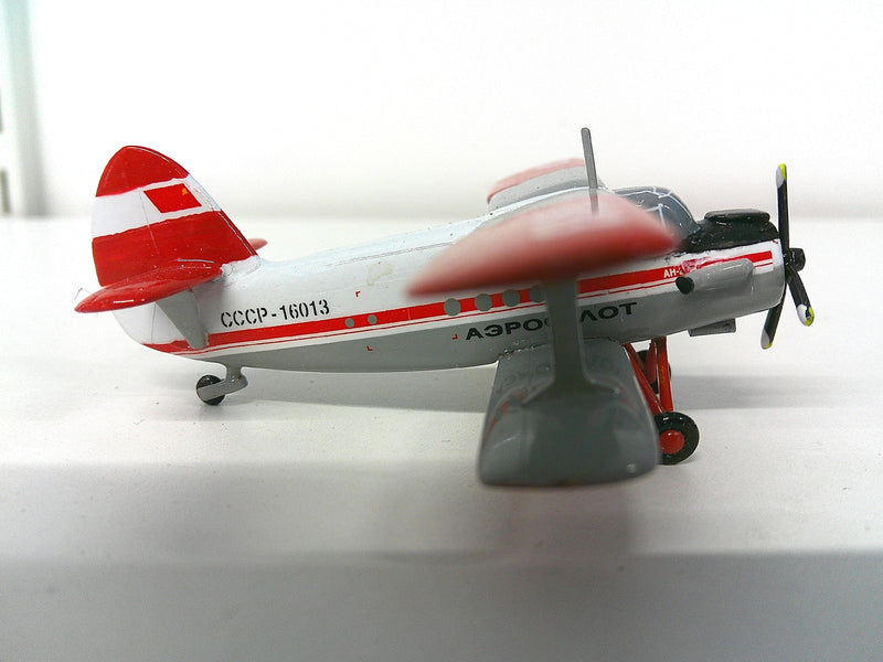 HM-CCCP16013 | Historic Aircraft Models 1:200 | Antonov An-2 'Colt' Aeroflot CCCP-16013 **Pre Owned**