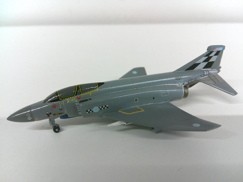 SF1007 | Skyfame Models 1:200 scale | McDonnell Douglas F-4 Phantom FG.1 XV571, 43 Sqn RAF