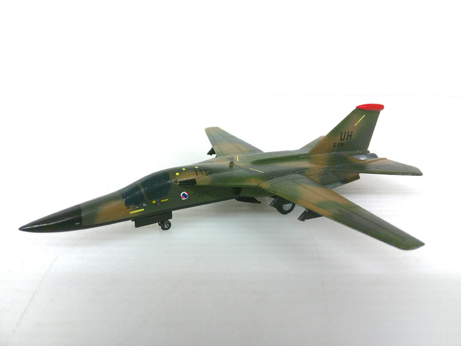 SFT003 | SkyFame Models 1:200 | F-111E Aardvark USAF 20TFW 1980's (camouflage)