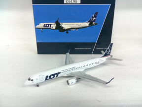 Herpa Wings 1:200 scale die-cast model of an Embraer E195 aircraft in LOT Polish Airlines livery.