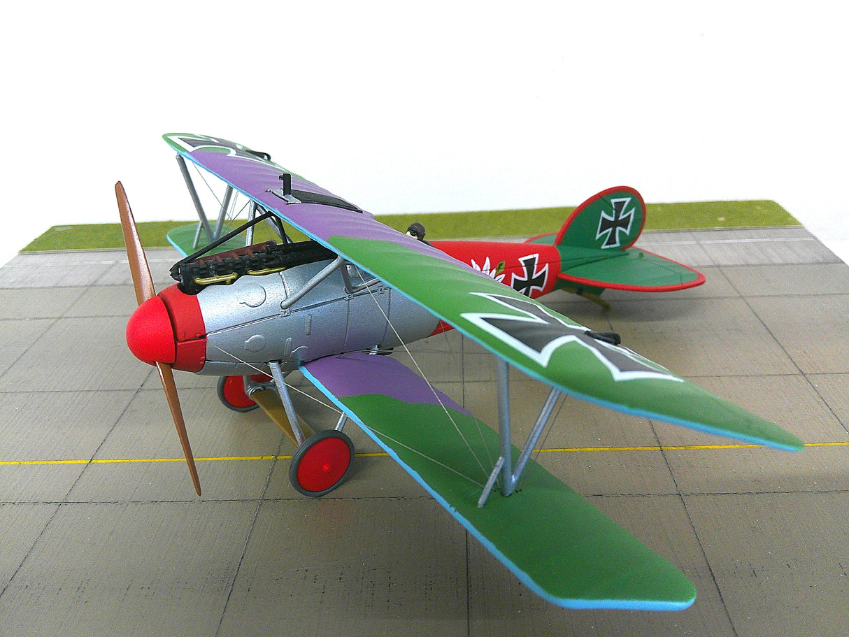 AA37804 | Corg Aviation Archive 1:48 | Albatros D.V Imperial German Air Service | Uffz Paul Baeumer **Pre Owned**