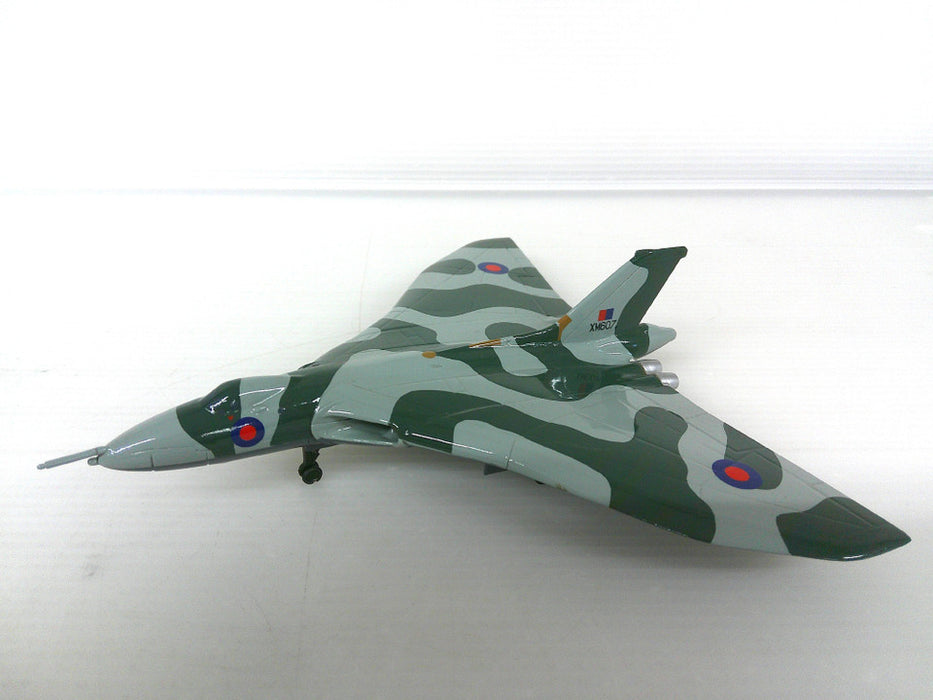 Skyline01 | Sky Classics 1:200 | Avro Vulcan RAF XM607 44 Squadron Operation Black Buck 'Camouflage'