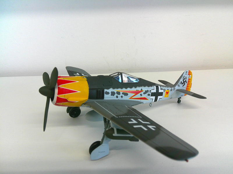 ART98030 | CDC Armour 1/148 Die - Cast | Focke-Wulf Fw-190A Luftwaffe