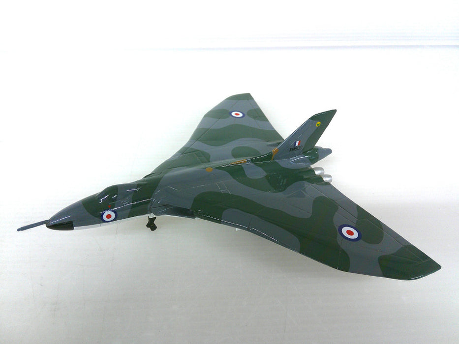 Skyline02 | Sky Classics 1:200 | Avro Vulcan RAF XM600 9 Squadron 'Camouflage'