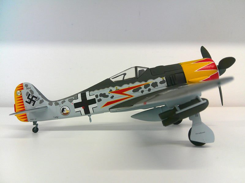ART98030 | CDC Armour 1/148 Die - Cast | Focke-Wulf Fw-190A Luftwaffe