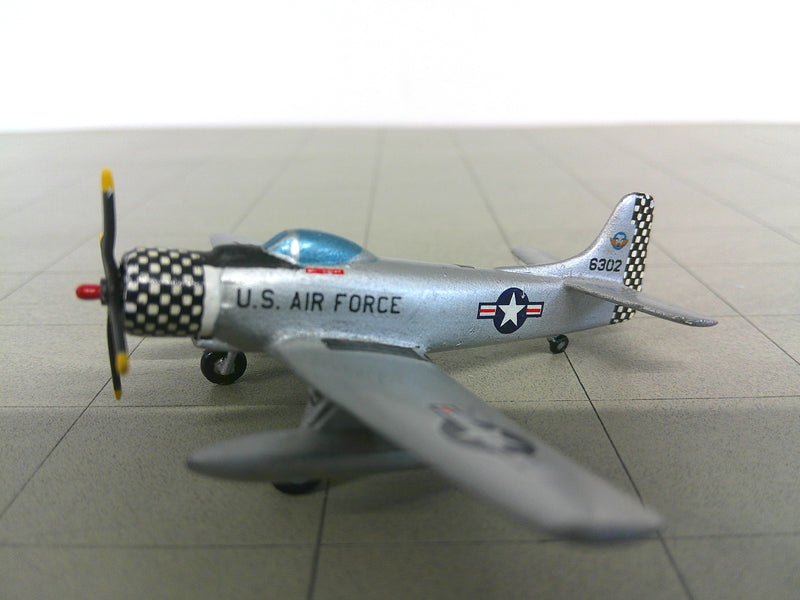 HM02 | Helmet Models 1/200 scale | Douglas A-1 Skyraider USAF 63102