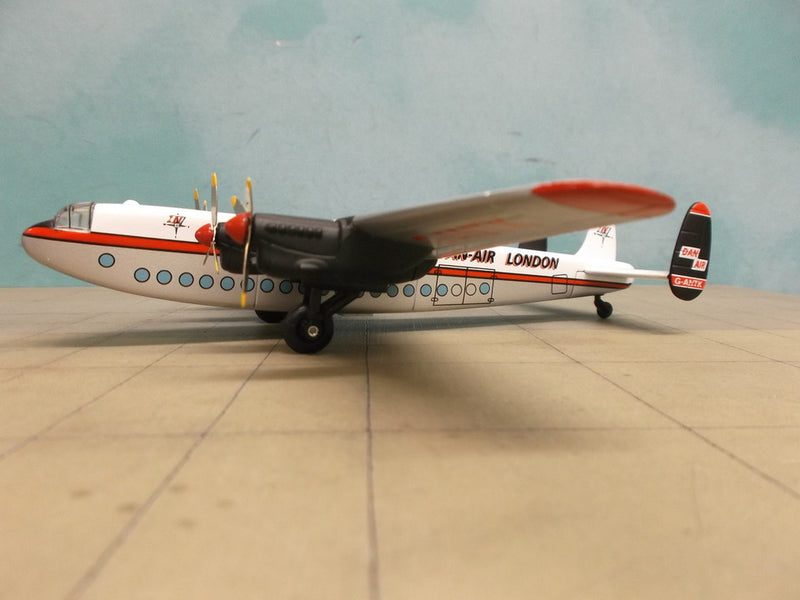 47203 | Corgi Airliner 1:144 | Avro York G-ANTK, Dan Air **PRE OWNED**