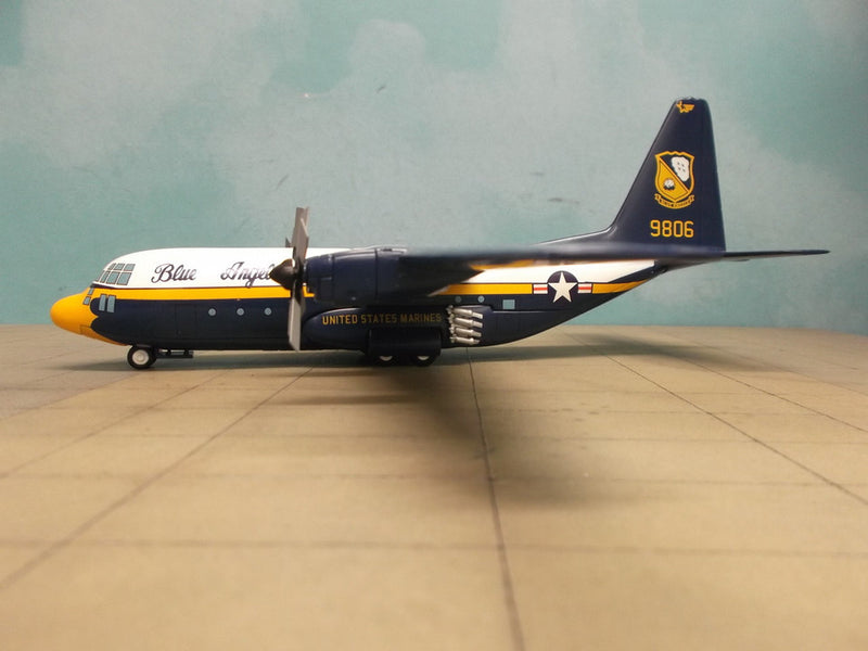 48402 | Corgi Military 1:144 | KC-130F Hercules US Marines 9806, 'Blue Angels'
