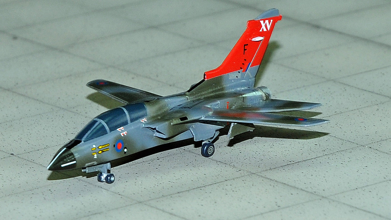 SF447 | SkyFame Models 1:200 | BAe Tornado GR.1 RAF 15 Squadron ZA446/F Laarbruch