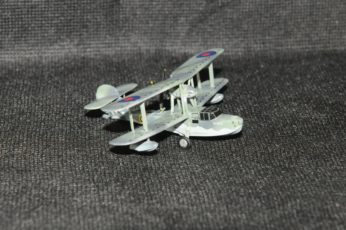 SF420 | SkyFame Models 1:200 | Supermarine Walrus Mk.I, 'Alice II' P5668, HMS Gloucester