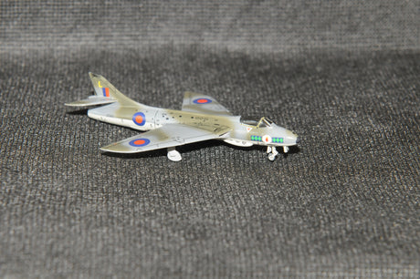 SF332 | Skyfame Models 1:200 | Hawker Hunter FGA9, 'L' XF419, 58 Sqn, RAF Wittering 1975