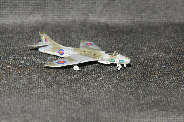 SF332 | Skyfame Models 1:200 | Hawker Hunter FGA9, 'L' XF419, 58 Sqn, RAF Wittering 1975