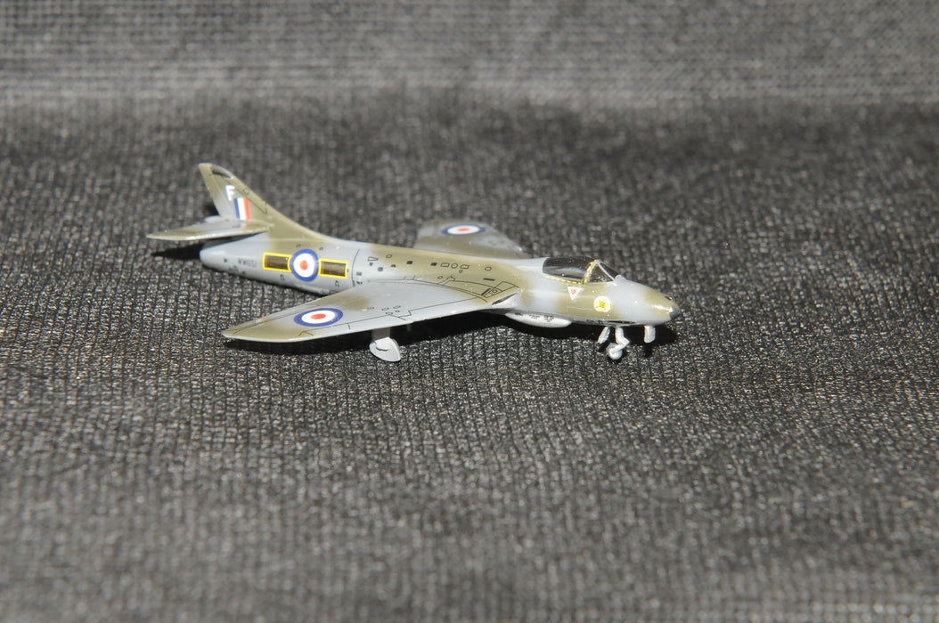 SF335 | Skyfame Models 1:200 | Hawker Hunter F4, 'F' WW651, 111 Sqn, North Weald
