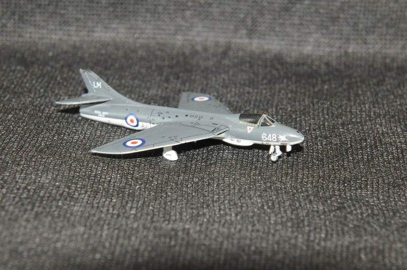 SF345 | Skyfame Models 1:200 | Hawker Hunter G.A, 'LM' WW639, 738 Sqn, Royal Navy