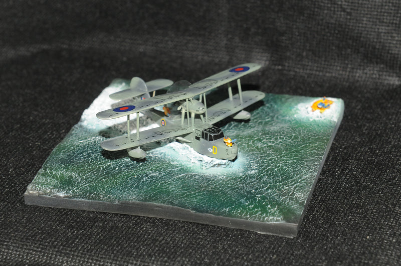 SF470 | SkyFame Models 1:200 | Supermarine Walrus on Seascape base | is due - see description