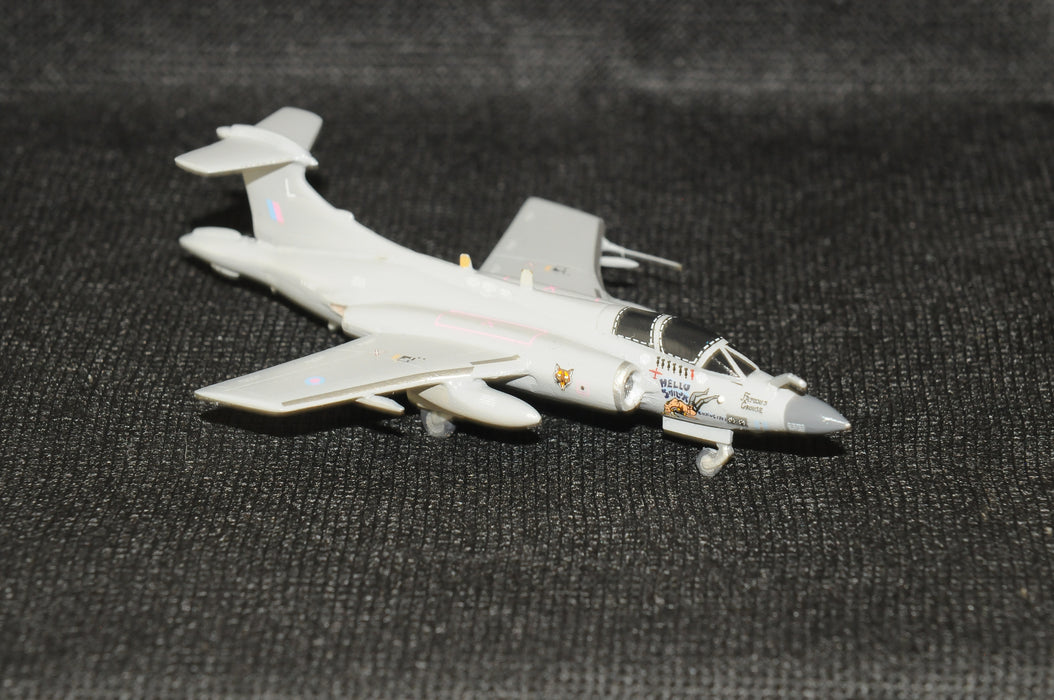 SF376 | Skyfame Models 1:200 | Blackburn Buccaneer S2B, 'L' XX855, 208 Sqn  'Muharraq' 1991