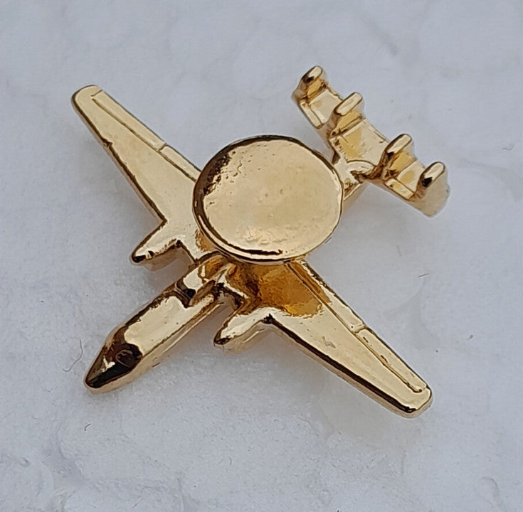 CL085 | Clivedon Collection Pin Badges | Northrop Grumman E-2 Hawkeye 22ct Gold plated pin badge