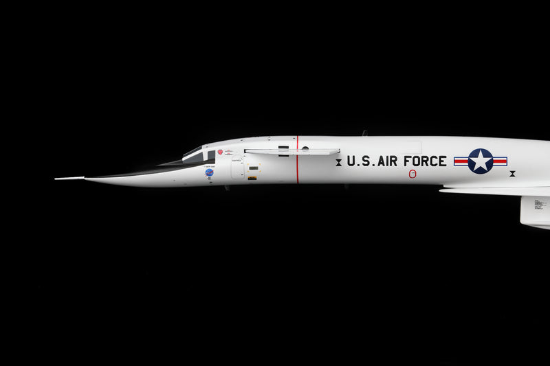 L2080 | SQ Wings 1:200 | U.S.AIR FORCE XB-70 20001 "NASA"