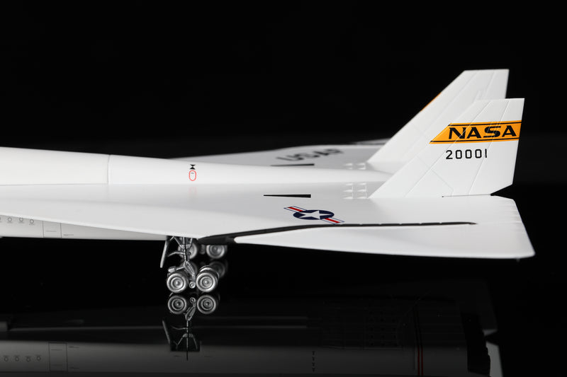 L2080 | SQ Wings 1:200 | U.S.AIR FORCE XB-70 20001 "NASA"