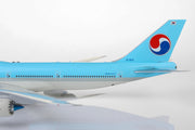 L2053FD | SQ Wings 1:200 | Boeing 747-8 Korean Air HL7633 Flaps Down | is due June 2025