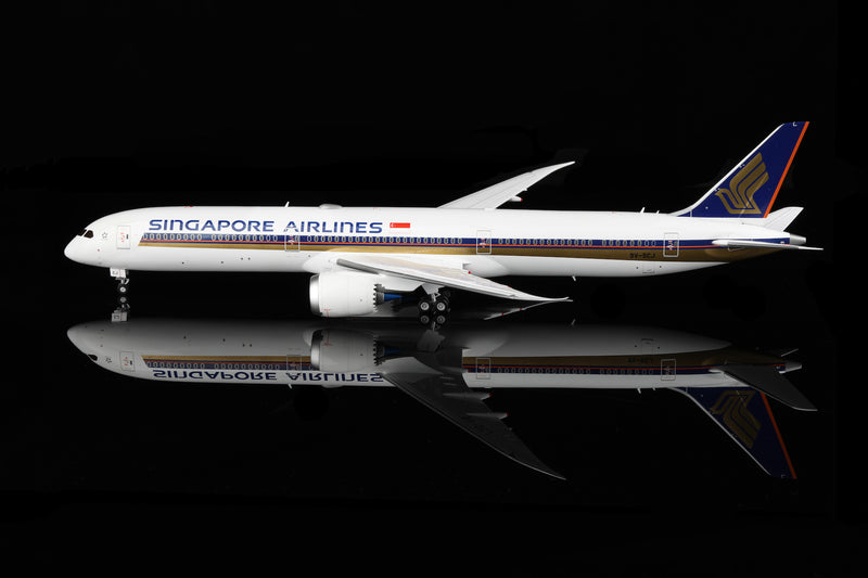 L2039 | SQ Wings 1:200 | Boeing 787-10 Singapore Airlines 9V-SCJ | is due July 2025