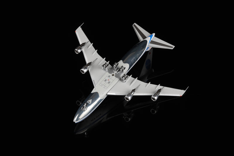 B551404PF | HX Models 1:400 | Boeing 747-100 Pan Am Clipper Storm King N732PA Flaps-Down Version