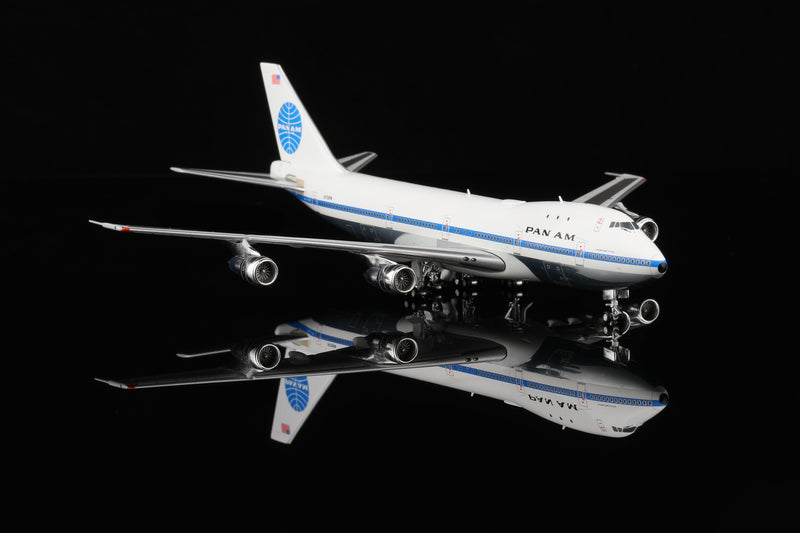 B551402P | HX Models 1:400 | Boeing 747-100 Pan Am Clipper Constitution N735PA Standard Version