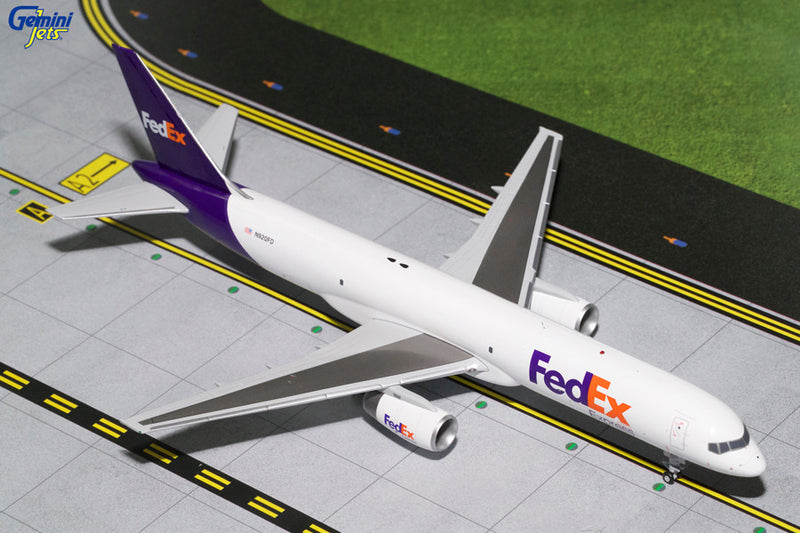 G2FDX655 | Gemini200 1:200 | Boeing 757-200F FedEx N920FD