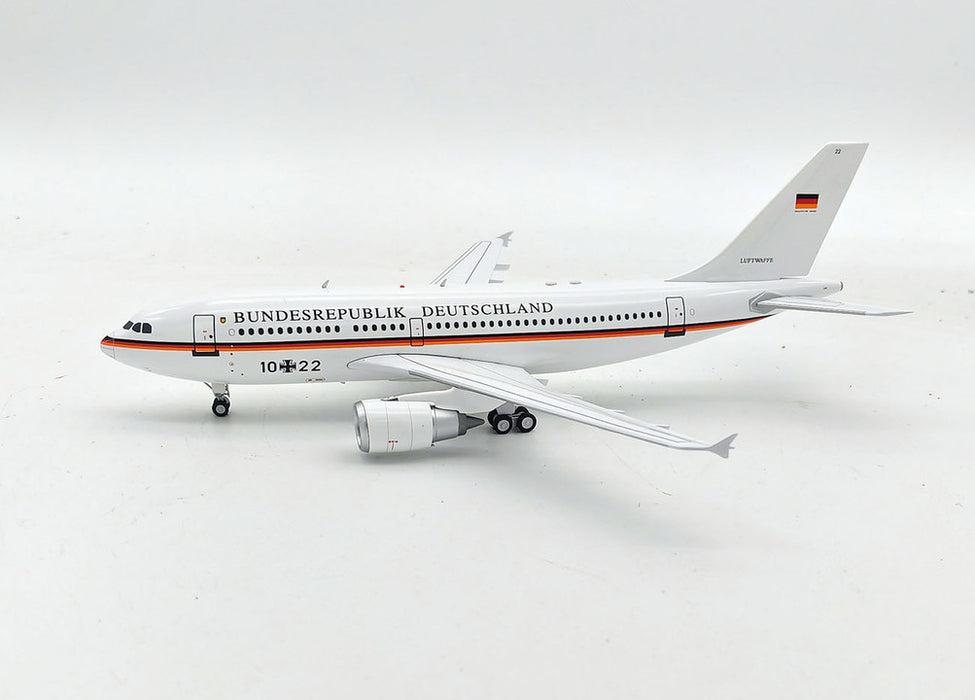 IF310GAF1022 | InFlight200 1:200 | Airbus A310-304 German Air Force 1022 (with stand)