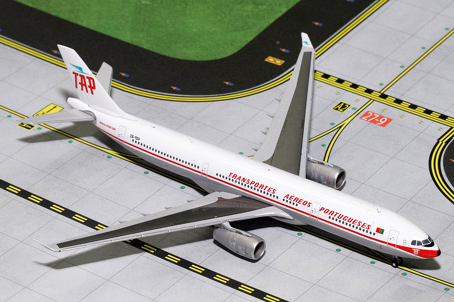 GJTAP1685 | Gemini Jets 1:400 1:400 | Airbus A330-300 TAP Portugal CS-TOV, 'Retro Jet'