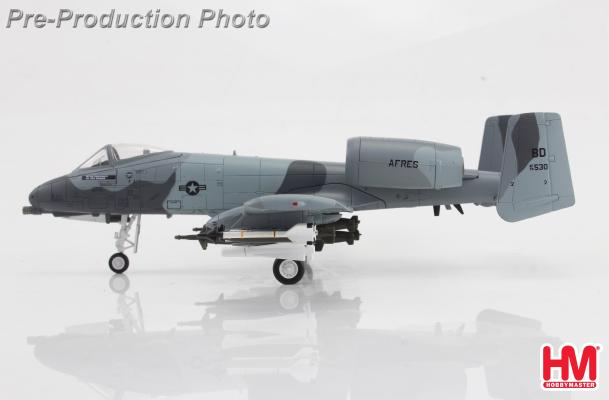 HA1340 | Hobby Master Military 1:72 | Fairchild Republic A-10A Thunderbolt II Warthog USAF, "Flipper" AF76-0530, 47th TFS, 1990 (w/12 x Mk.82, 2 x GBU-10, 6 x AGM-65, 2 x AIM-9) | is due September 2025