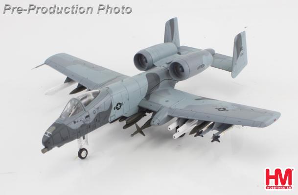 HA1340 | Hobby Master Military 1:72 | Fairchild Republic A-10A Thunderbolt II Warthog USAF, "Flipper" AF76-0530, 47th TFS, 1990 (w/12 x Mk.82, 2 x GBU-10, 6 x AGM-65, 2 x AIM-9)