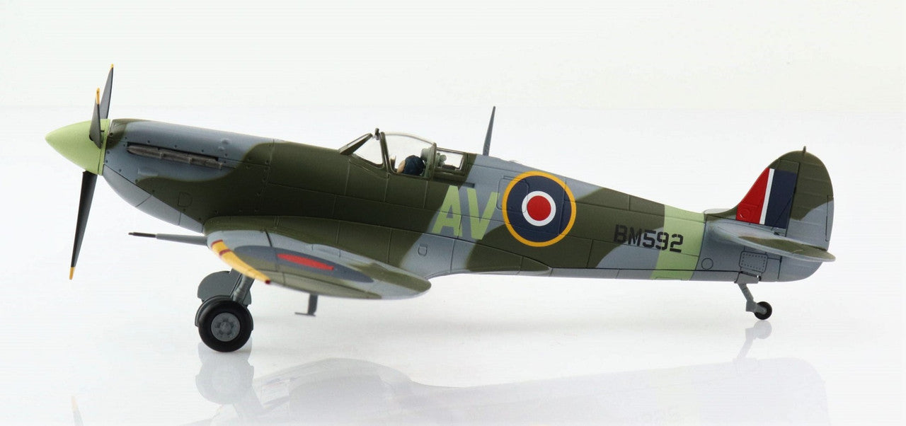 HA7855 | Hobby Master Military 1:48 | Supermarine Spitfire Mk.VB RAF BM592 Wing Commander Alois vasatko DFC 'Exeter Wing' June 1942