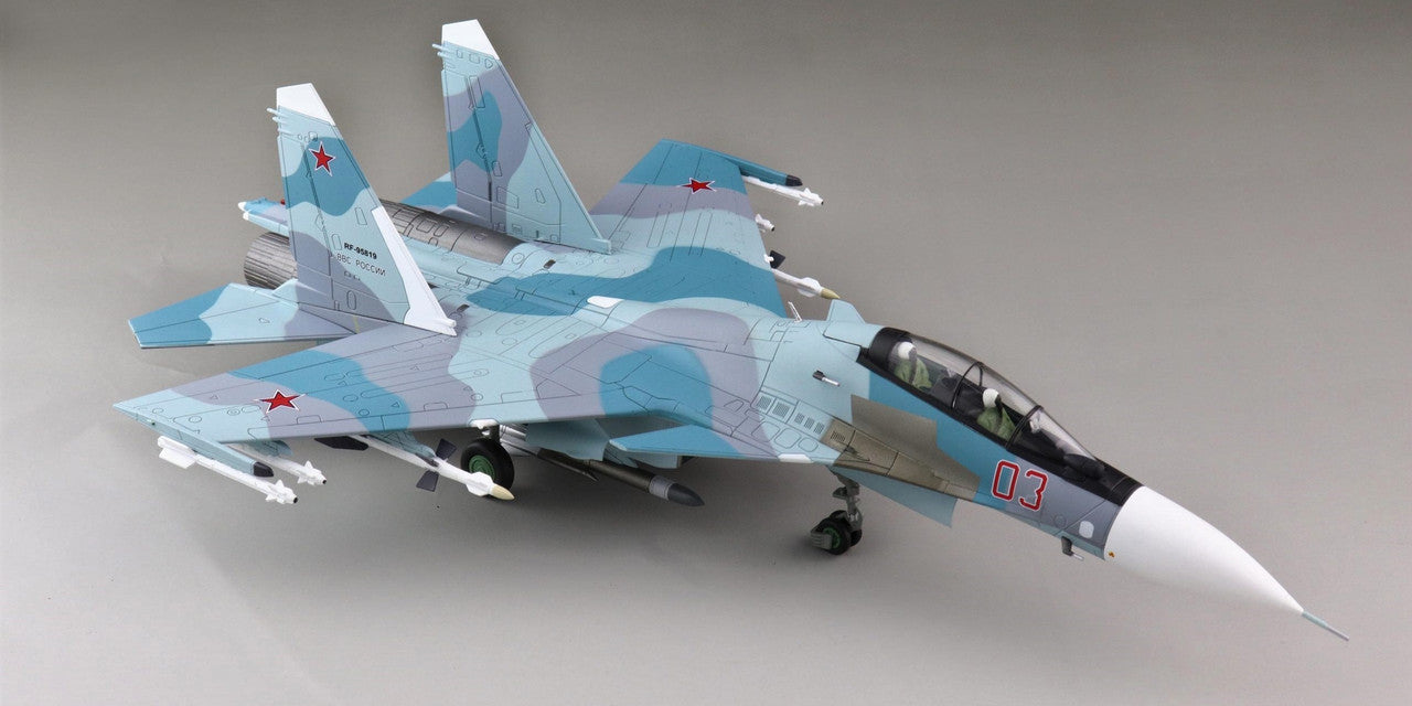 HA9501 | Hobby Master Military 1:72 | SU-30SM Flanker C Russian Air Force RF95819 Red 03