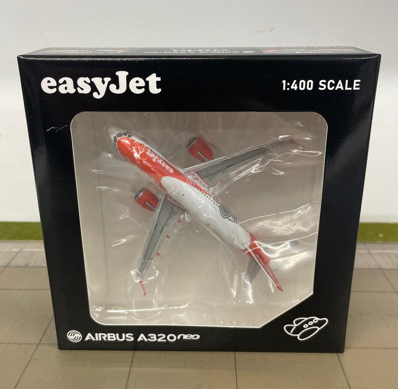 BT400-A320-002 | Blue Box 1:400 | Airbus A320neo Easyjet G-UZLW 'Neo'
