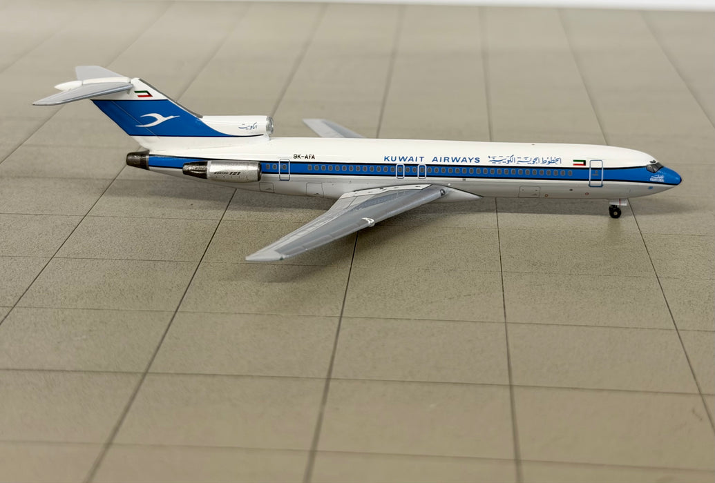 AC411420 | Aero Classics 1:400 | Boeing 727-200 Kuwait Airways 9K-AFA
