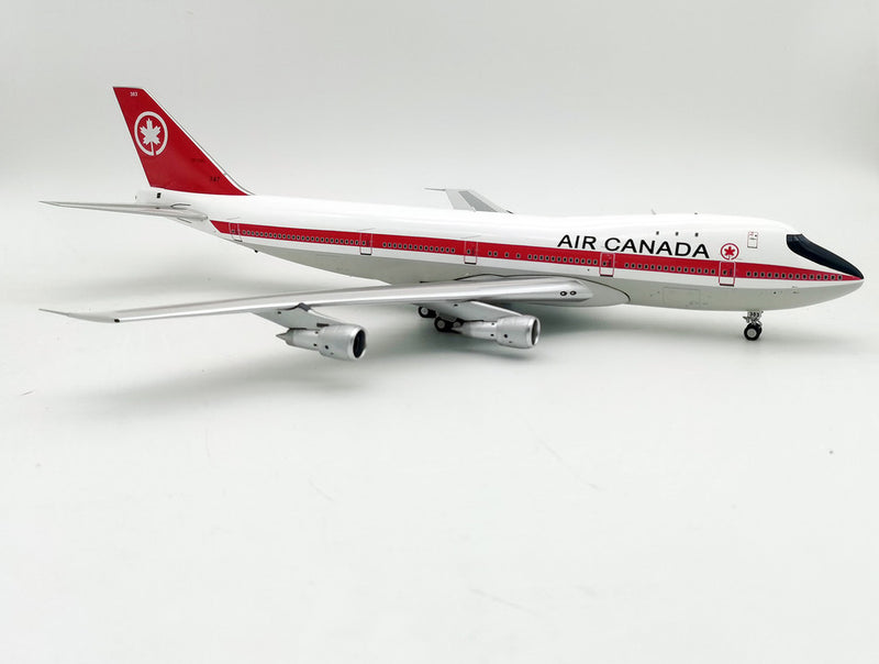 B-741-AC-OC | Blue Box 1:200 | Boeing 747-100 Air Canada CF-TOC (with stand)