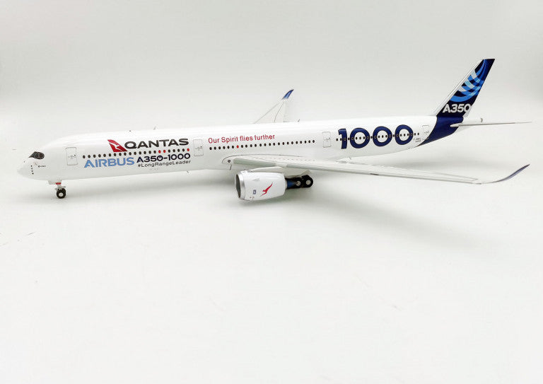 IF35XQF0622 | InFlight200 1:200 | Airbus A350-1000 House/Qantas scheme F-WMIL (with stand)