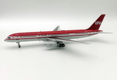 IF752LT0521 | InFlight200 1:200 | Boeing 757-2G5 LTU D-AMUG (with stand)