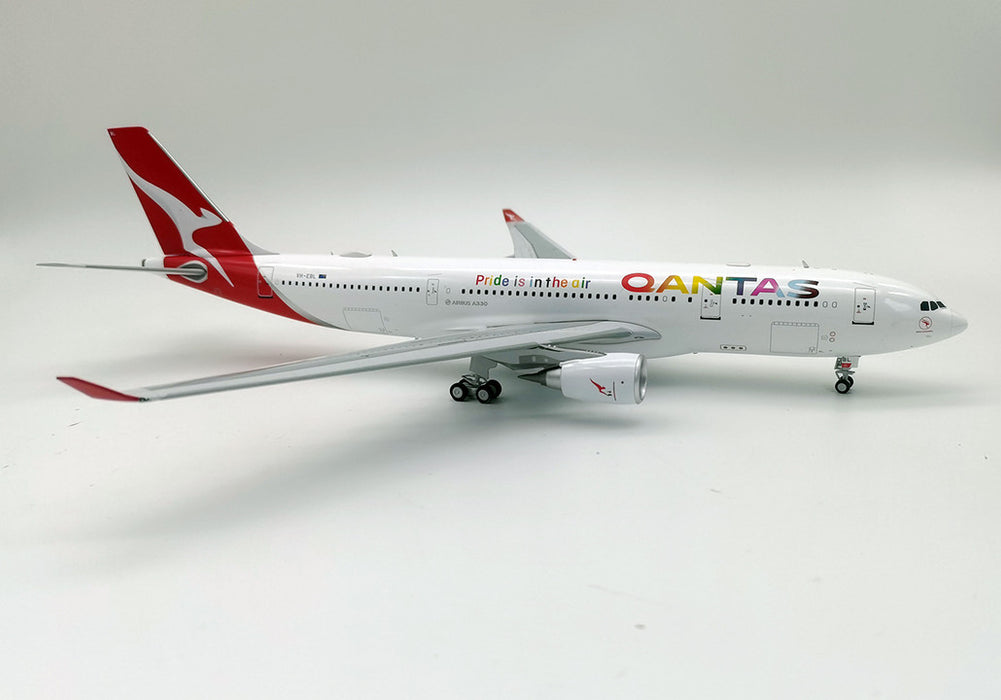 IF332QF0723 | InFlight200 1:200 | Airbus A330-203 Qantas VH-EBL (with stand)