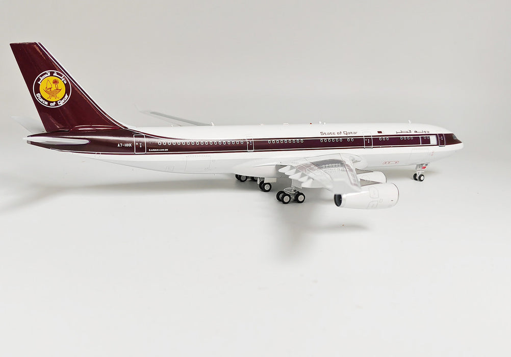 IF342QT0323 | InFlight200 1:200 | Airbus A340-211 Qatar Airways A7-HHK with stanD