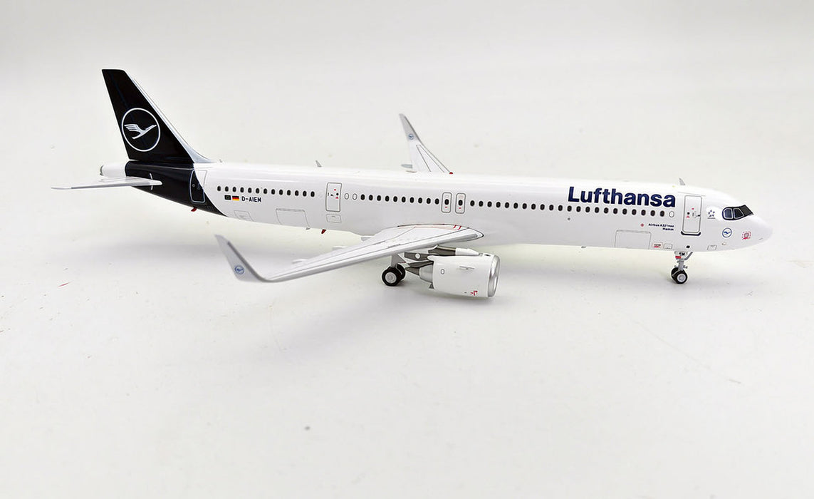 JF-A321-037 | JFox Models 1:200 | Airbus A321-271NX Lufthansa D-AIEM (with stand)